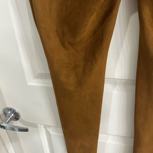 LOFT Outlet Petite Brown Faux Suede Leggings. Send me an offer! - Picture 6 of 15